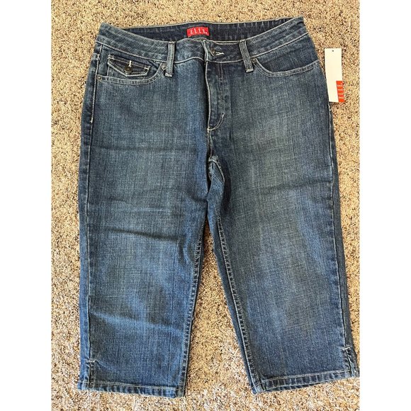 New With Tags Elle Capri Jeans ~ Size 10 ~ Medium Wash - Picture 1 of 6